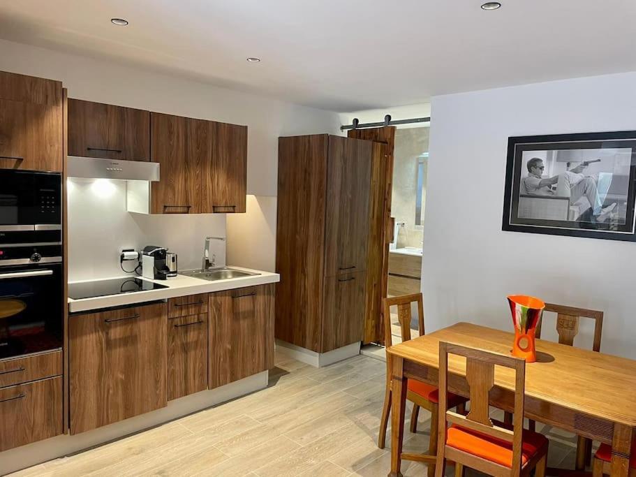 Superbe Appartement Pres De La Plage Et Du Centre Ville แซ็ง-ทรอเป ภายนอก รูปภาพ